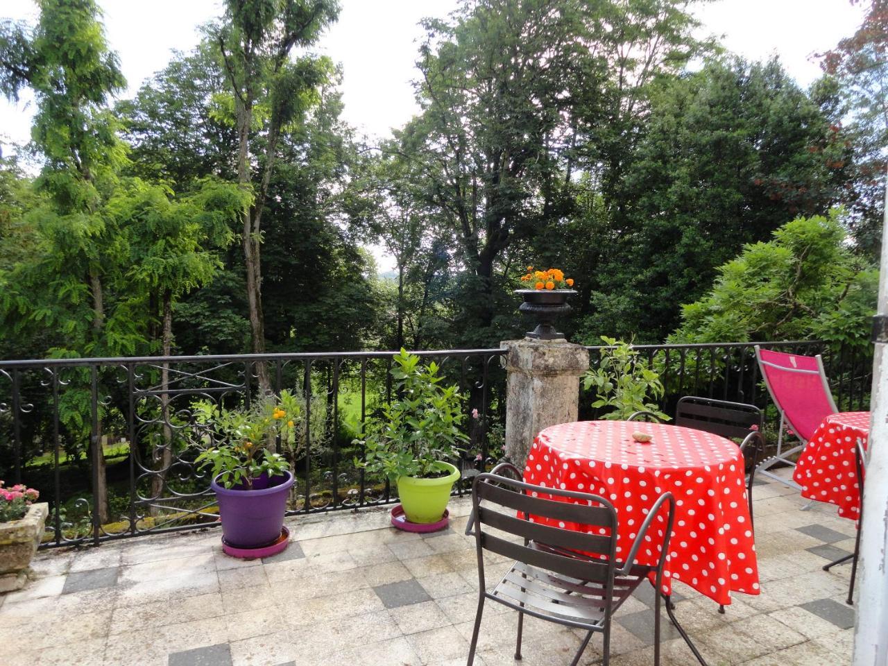 Le Figuier De Pauline Bed and Breakfast Luzech Exteriör bild